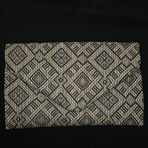 Geometric Patterned Clutch
